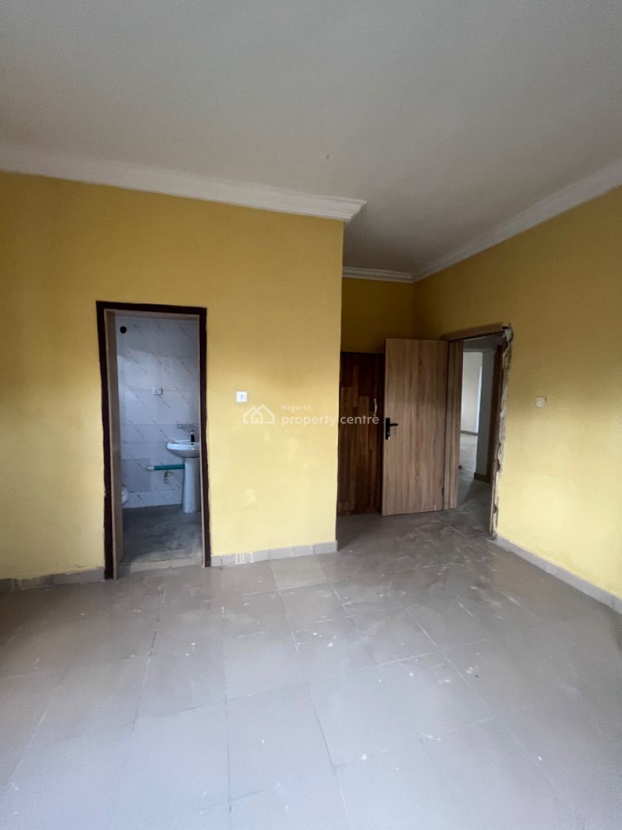 Clean and Beautiful 3bedroom Flat Downstairs, Mobil Road Ilaje, Ajah, Lagos, House for Rent