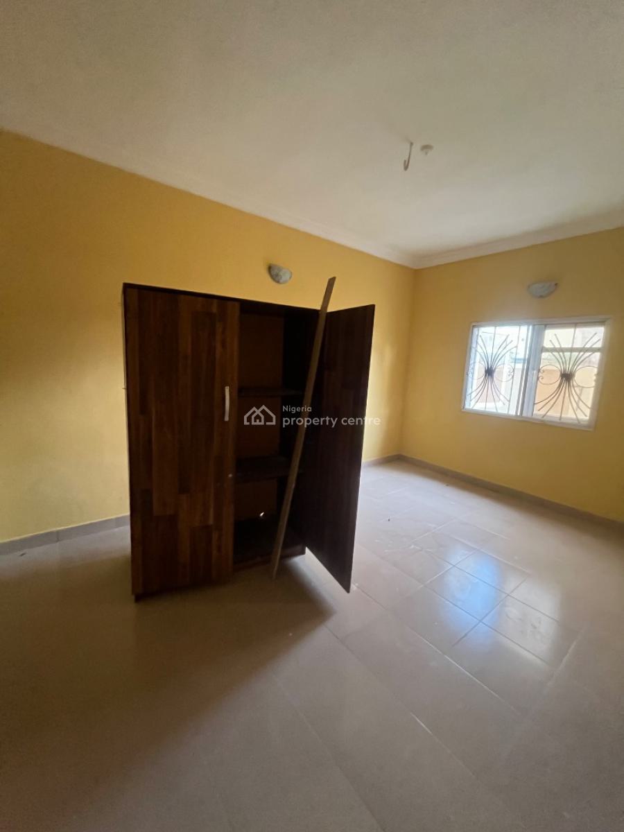 Clean and Beautiful 3bedroom Flat Downstairs, Mobil Road Ilaje, Ajah, Lagos, House for Rent