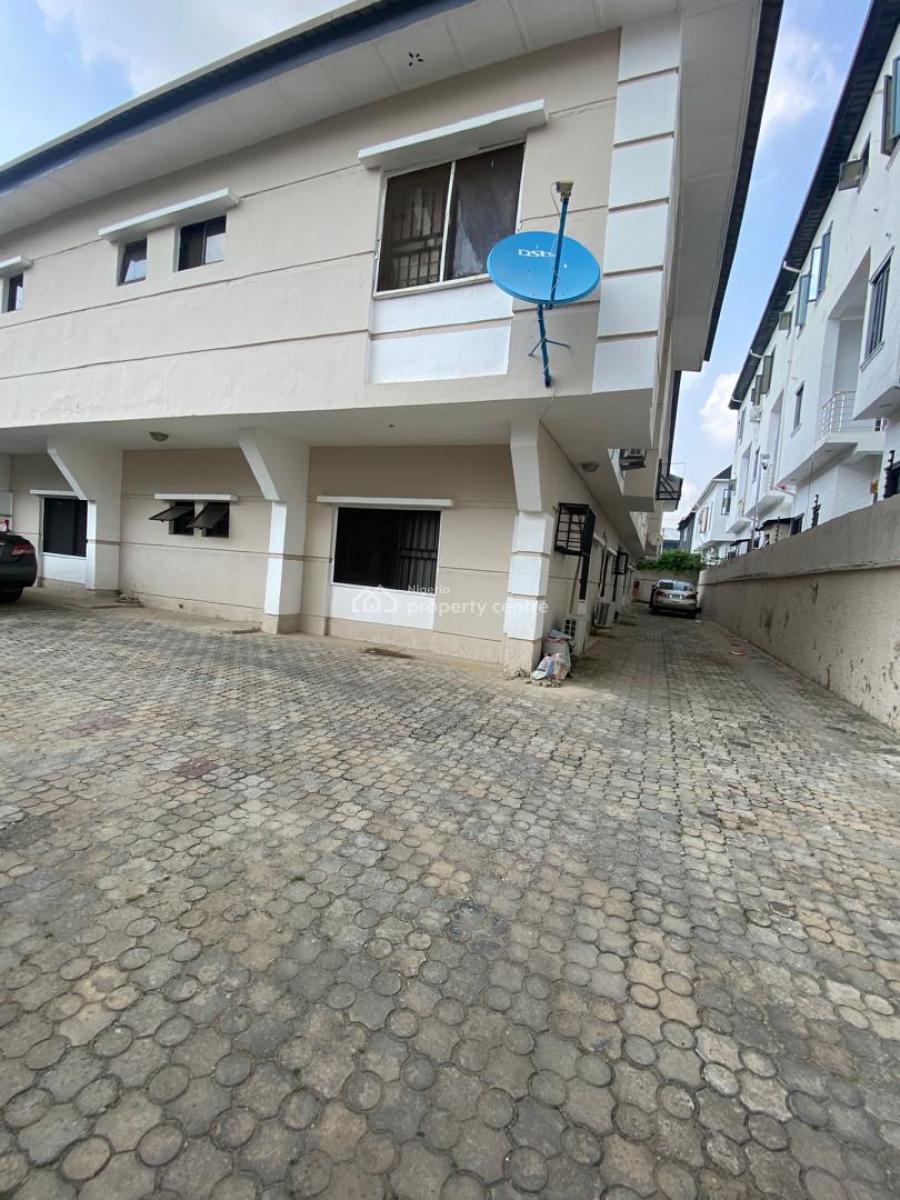 Well Maintained 3 Bedroom Apartment, Conservation, Lekki Expressway, Lekki, Lagos, Flat / Apartment for Rent