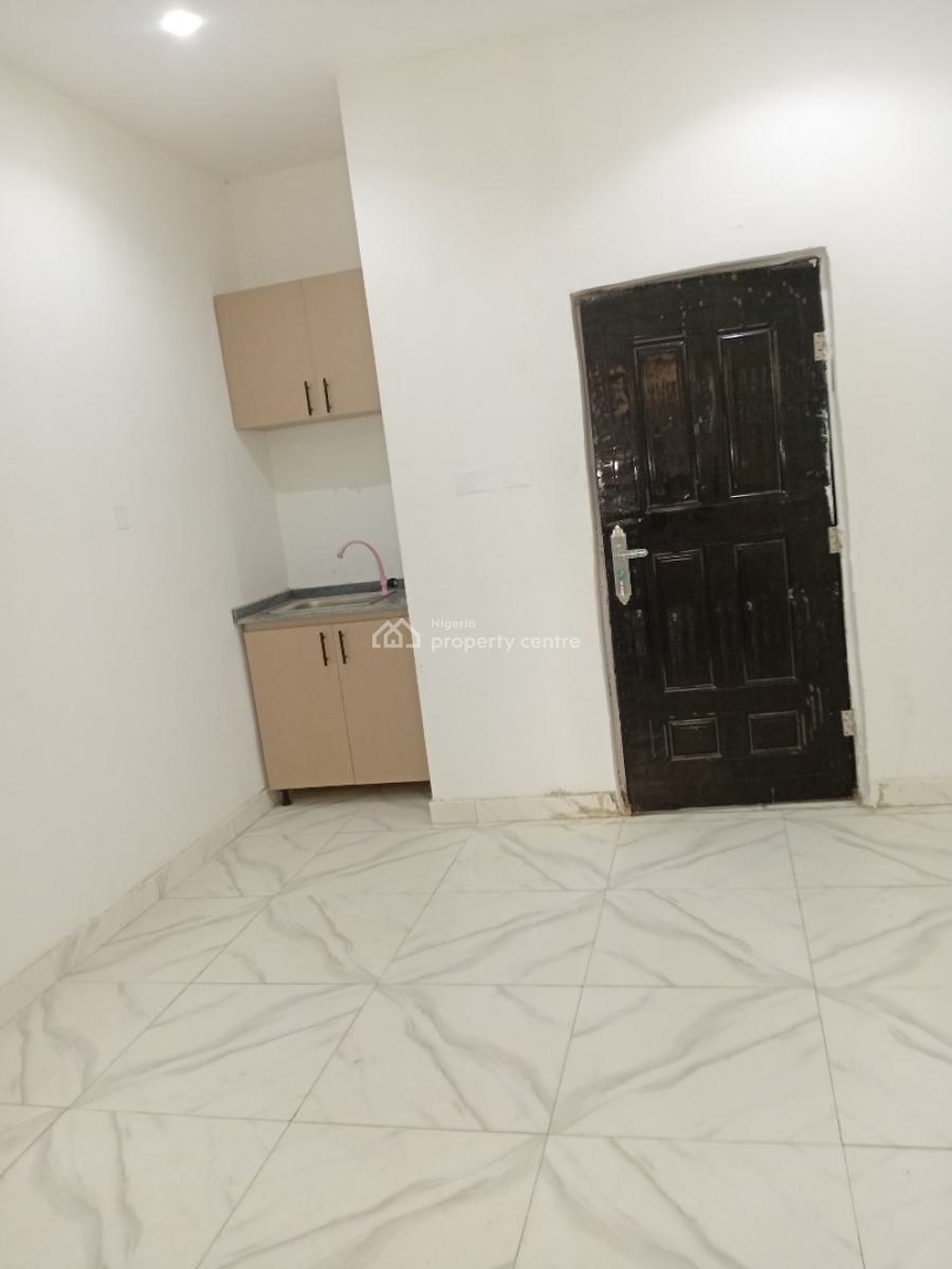 Breath of Freshness in a Self Contain Apartment, Orchid Road, Lekki, Lagos, Self Contain (single Rooms) for Rent