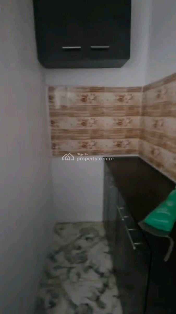 Very Nice and Standard Excutive Room Self Contained, Shomolu, Lagos, Self Contain (single Rooms) for Rent