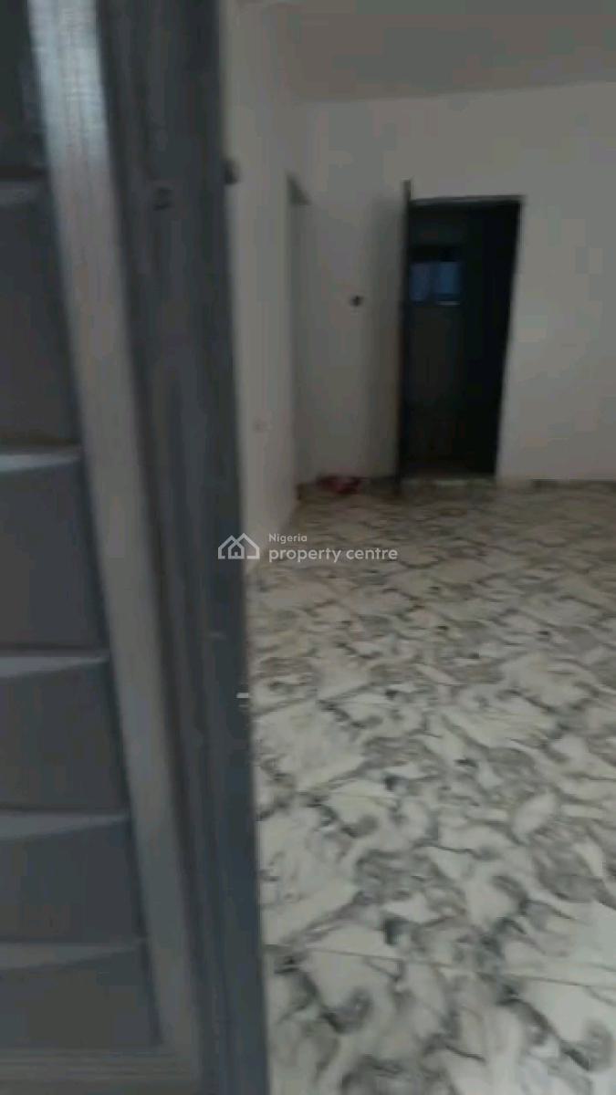 Very Nice and Standard Excutive Room Self Contained, Shomolu, Lagos, Self Contain (single Rooms) for Rent