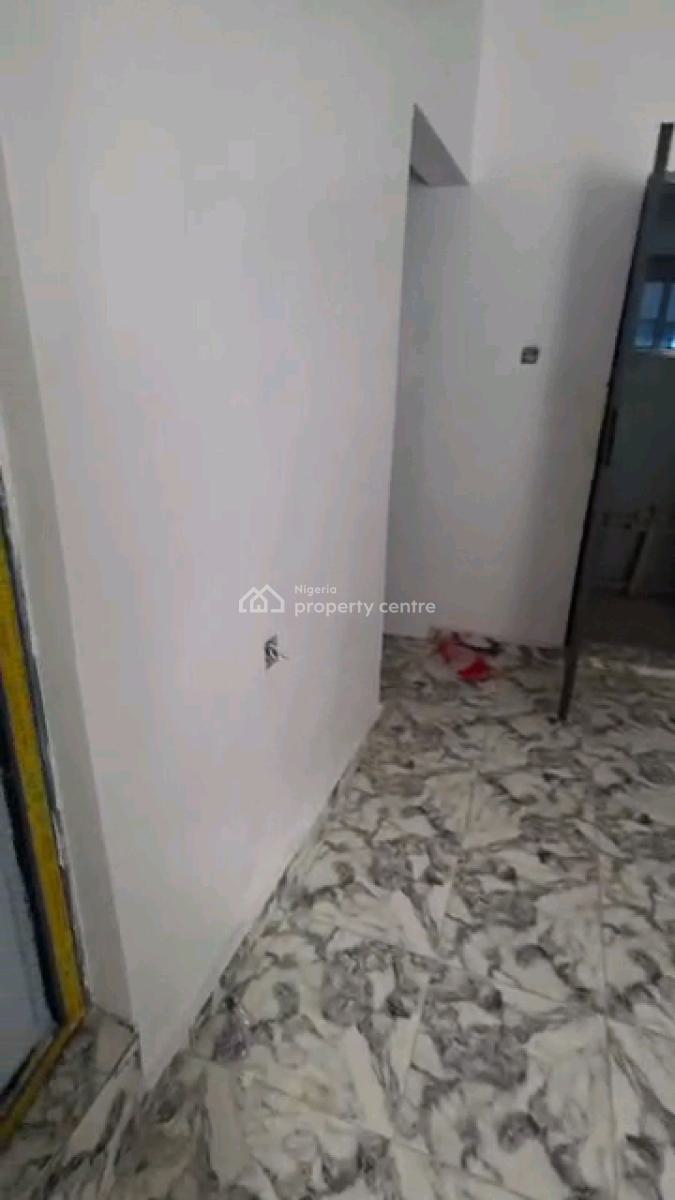 Very Nice and Standard Excutive Room Self Contained, Shomolu, Lagos, Self Contain (single Rooms) for Rent