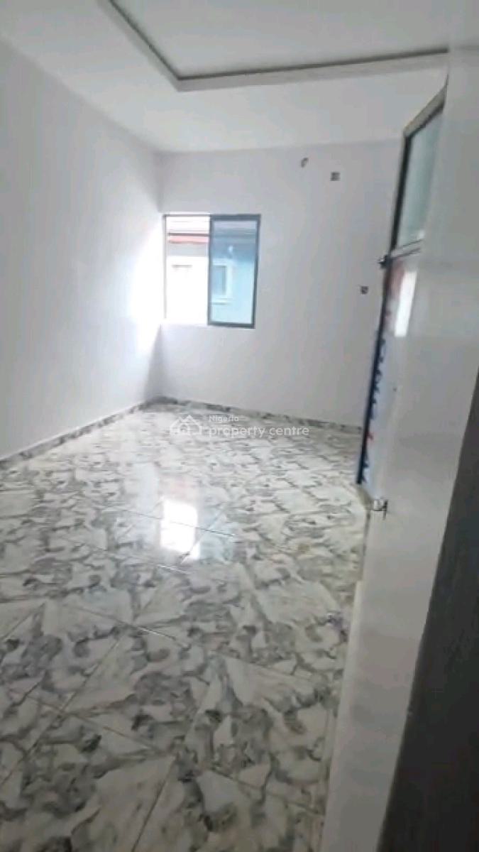 Very Nice and Standard Excutive Room Self Contained, Shomolu, Lagos, Self Contain (single Rooms) for Rent