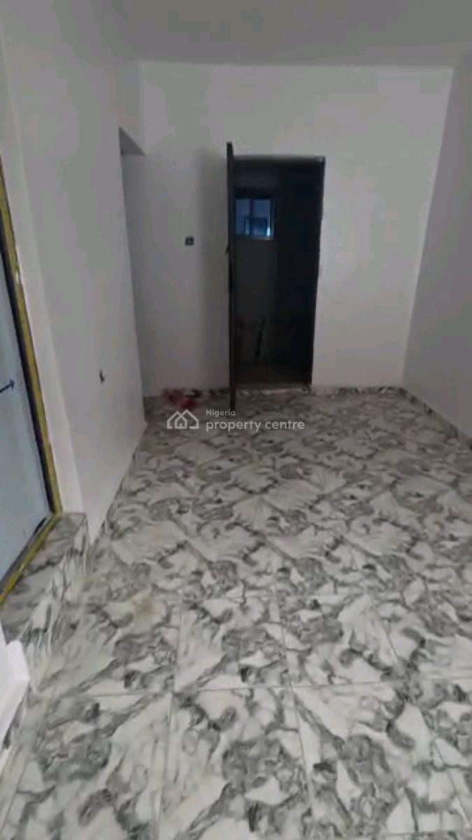 Very Nice and Standard Excutive Room Self Contained, Shomolu, Lagos, Self Contain (single Rooms) for Rent