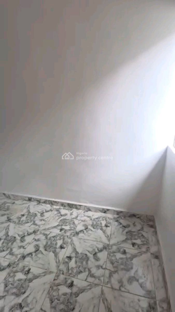 Very Nice and Standard Excutive Room Self Contained, Shomolu, Lagos, Self Contain (single Rooms) for Rent