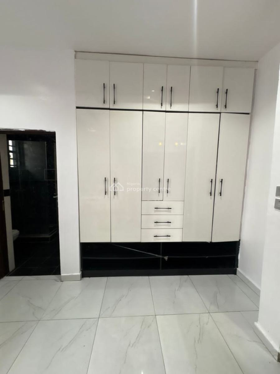 Fully Furnished Masters Bedroom with Balcony, Shared Kitchenette, in an Estate at Orchid Road, Lekki, Lagos, Self Contain (single Rooms) for Rent