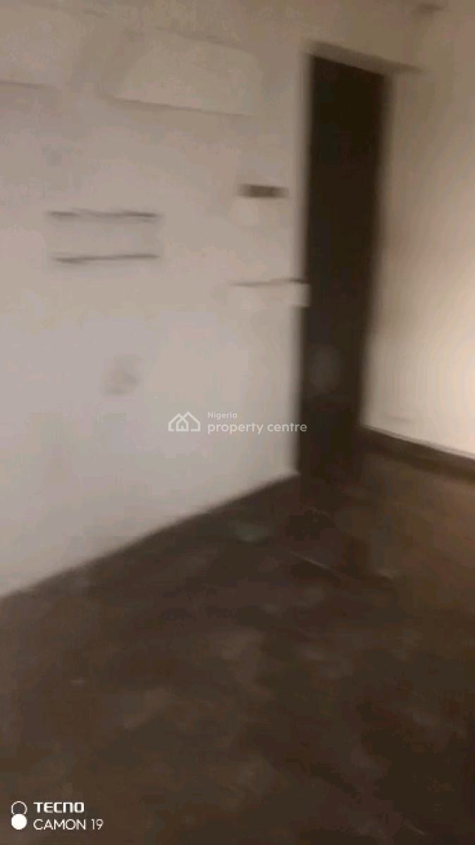 an Executive Very Decent Standard Mini Flat, Off Shobande Street, Akoka, Yaba, Lagos, Mini Flat (room and Parlour) for Rent