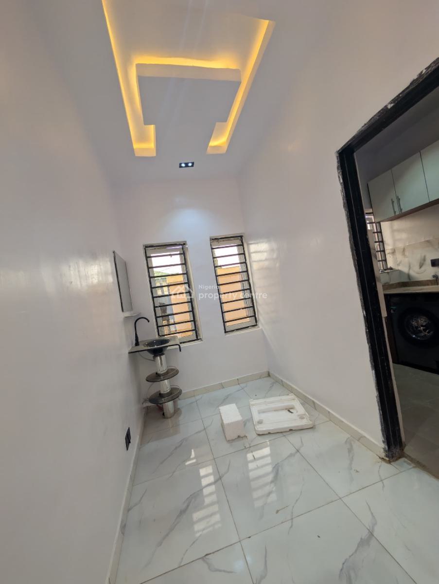 a Modern, Newly Built 3-bedroom Detached Bungalow with a Security House, Eleyele, Ibadan, Oyo, Detached Bungalow for Sale