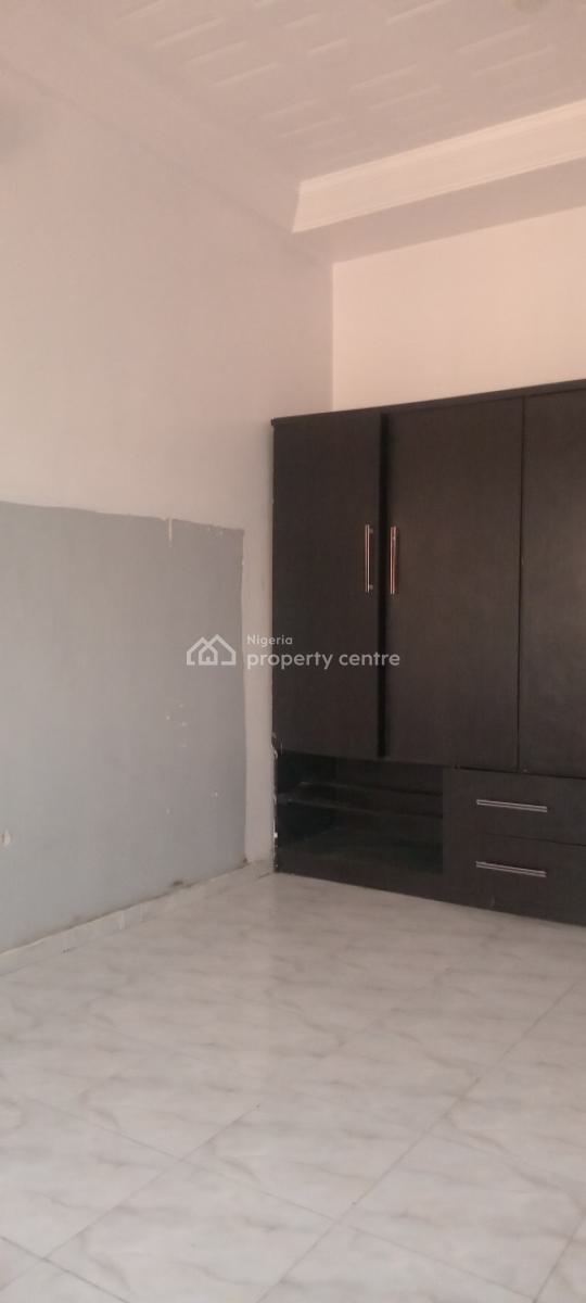 3 Bedroom Flat, Mobil Road, Ilaje, Ajah, Lagos, Flat / Apartment for Rent