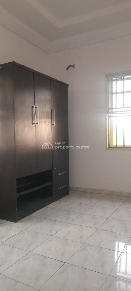 3 Bedroom Flat, Mobil Road, Ilaje, Ajah, Lagos, Flat / Apartment for Rent