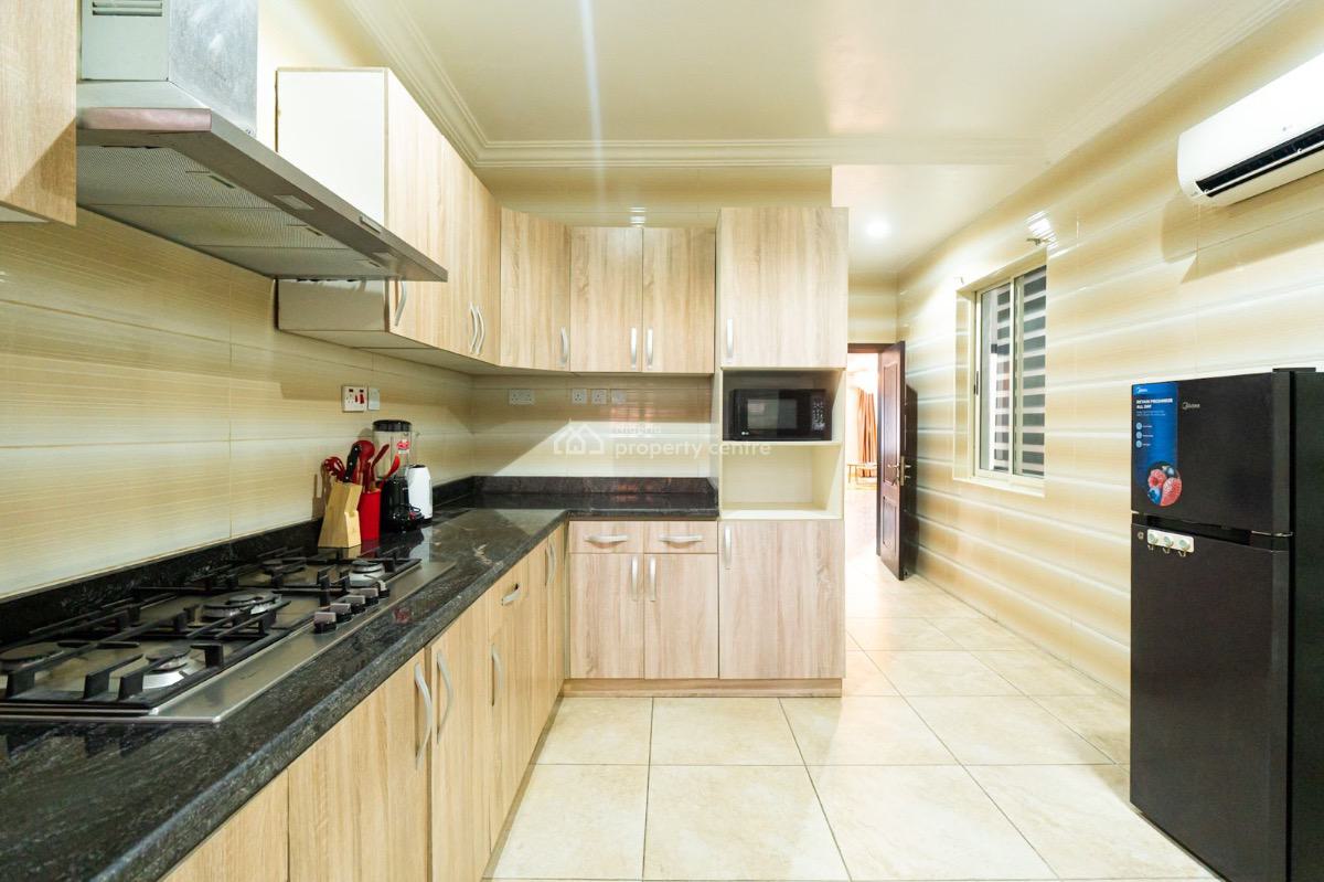 High End 3 Bedroom with High End Features Available, Lekki Phase 1, Lekki, Lagos, Flat / Apartment Short Let