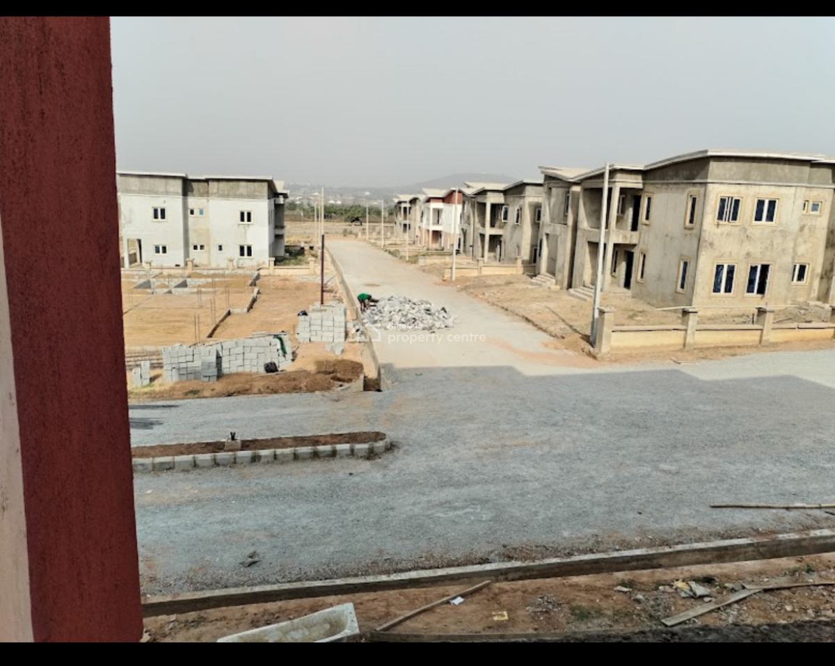 3 Bedroom Flat, Manzuwa Nis Estate, Kyami, Abuja, Self Contain (single Rooms) for Sale