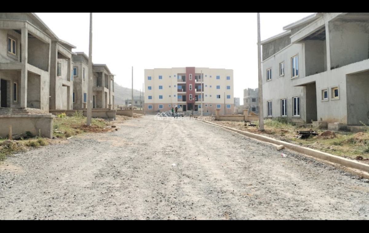 3 Bedroom Flat, Manzuwa Nis Estate, Kyami, Abuja, Self Contain (single Rooms) for Sale