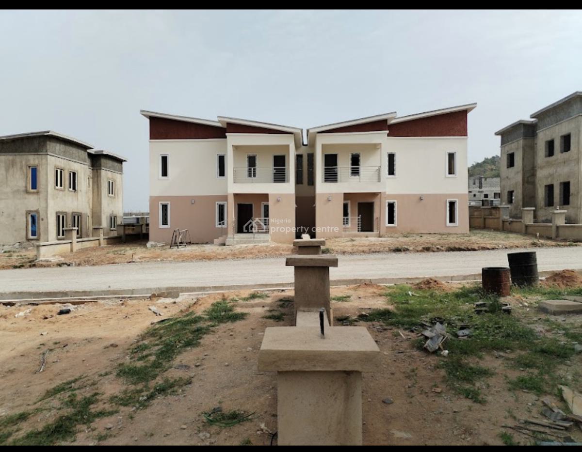 3 Bedroom Flat, Manzuwa Nis Estate, Kyami, Abuja, Self Contain (single Rooms) for Sale