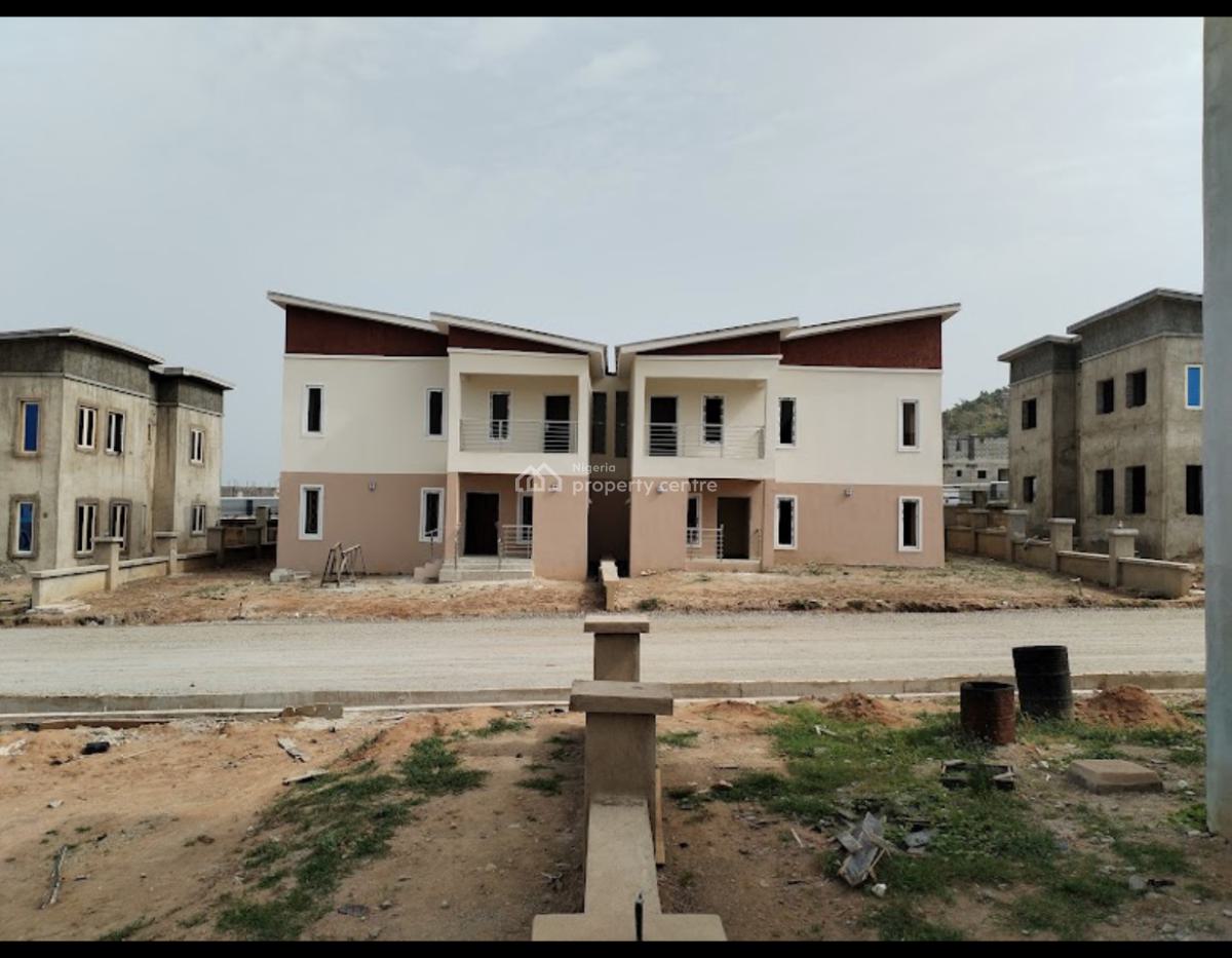 3 Bedroom Flat, Manzuwa Nis Estate, Kyami, Abuja, Self Contain (single Rooms) for Sale
