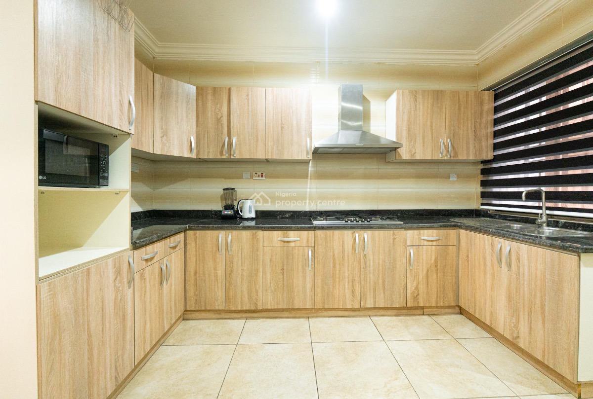 Tastefully Furnished 3 Bedroom with Luxury Features, Lekki Phase 1, Lekki, Lagos, Flat / Apartment Short Let