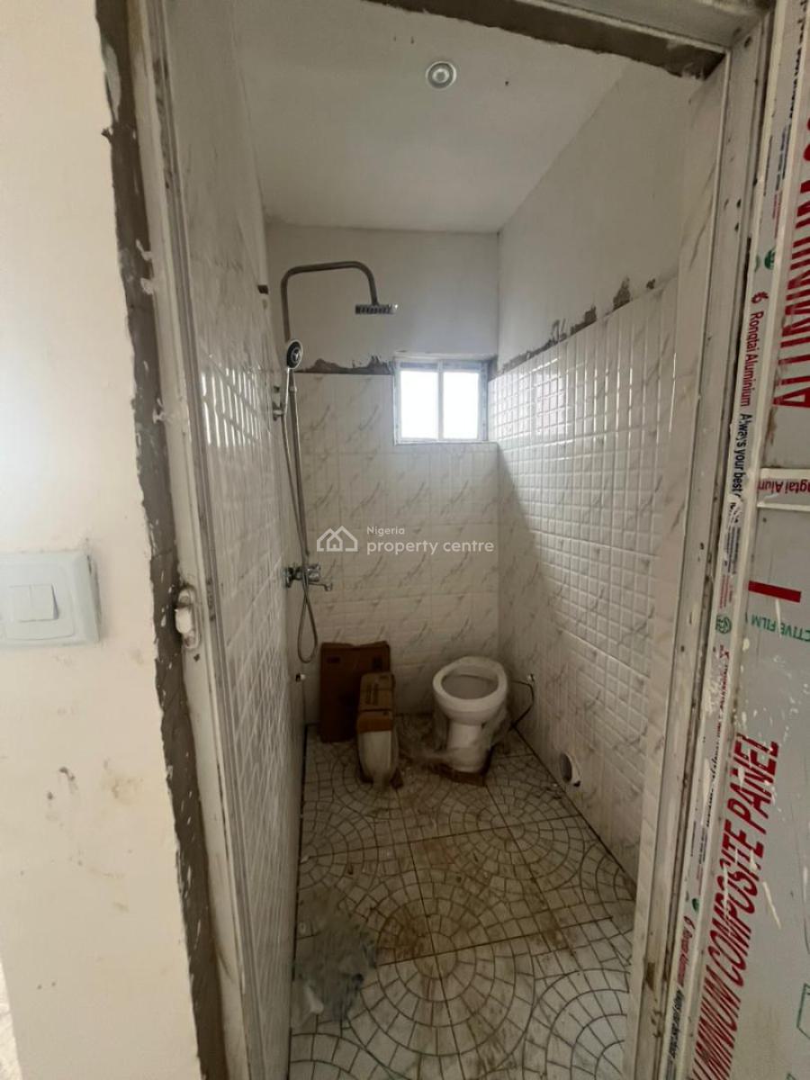 2 Bedroom Apartment, Randle Avenue, Surulere, Lagos, Flat / Apartment for Rent