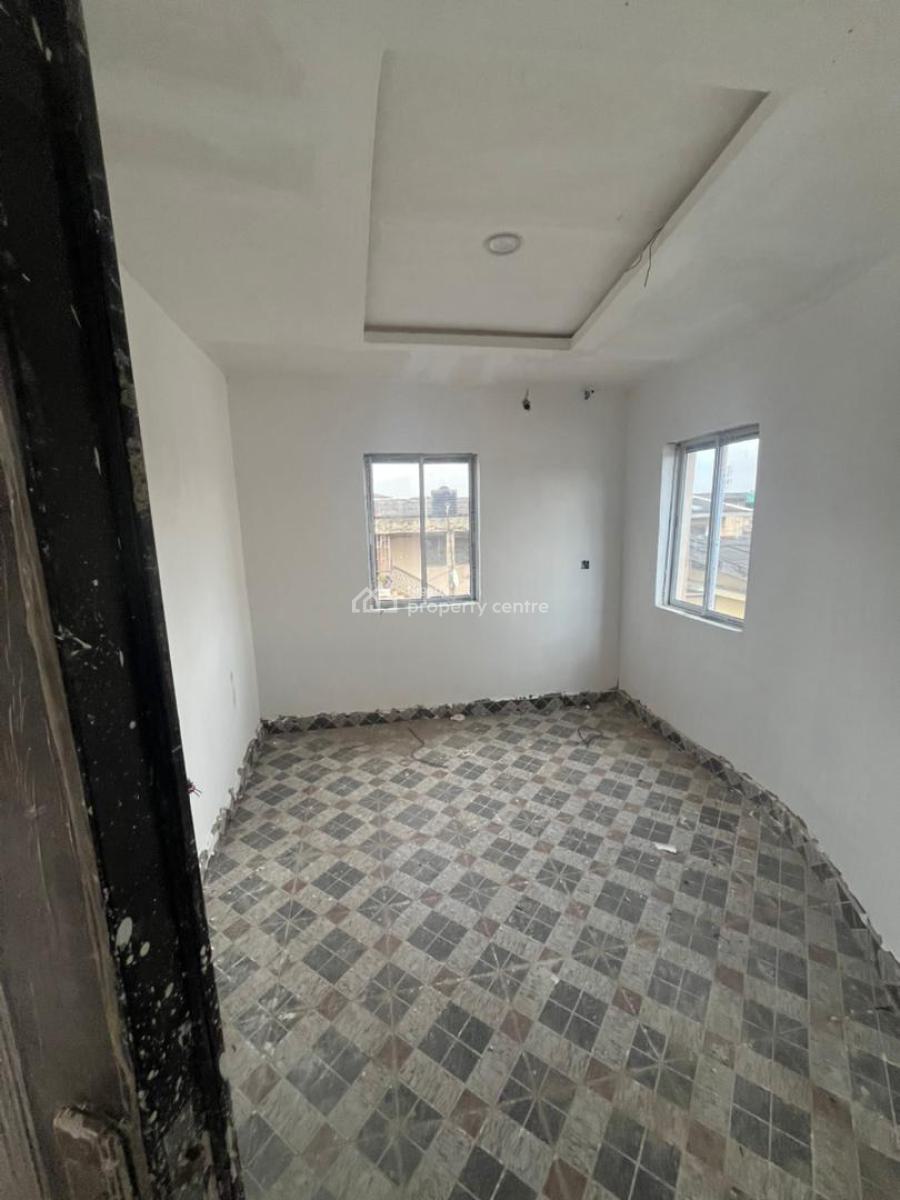 2 Bedroom Apartment, Randle Avenue, Surulere, Lagos, Flat / Apartment for Rent