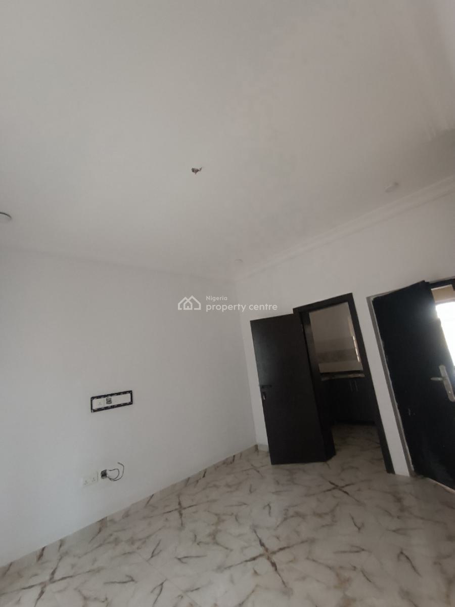 a Well Built Room and Parlor, Mobile Road Ajah, Lekki Phase 2, Lekki, Lagos, Mini Flat (room and Parlour) for Rent