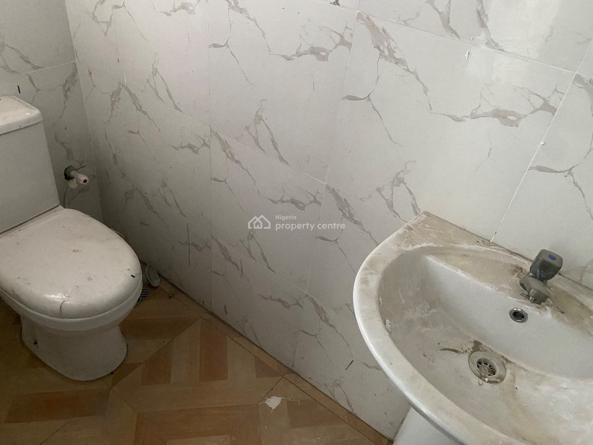 Lovely 3 Bedrooms, Seaside, Badore, Ajah, Lagos, Flat / Apartment for Rent