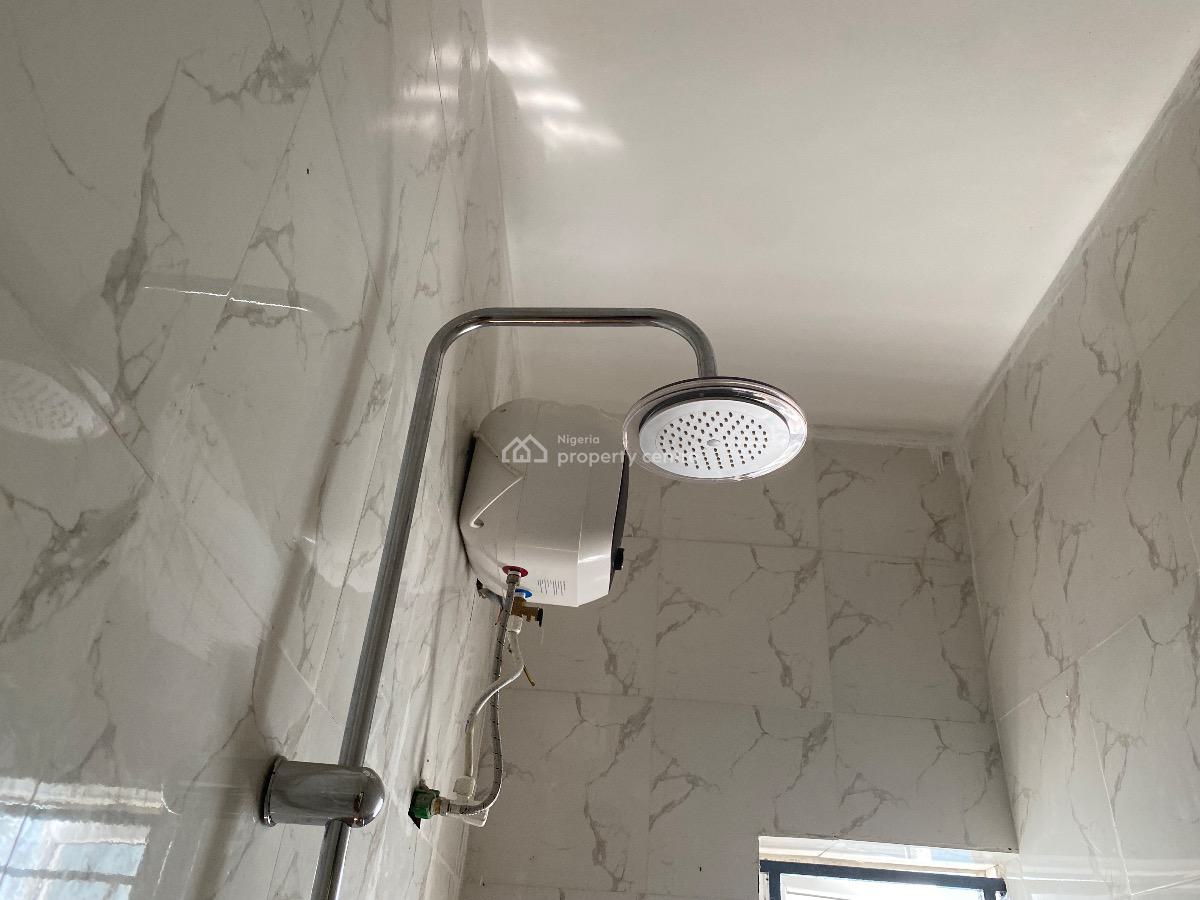 Lovely 3 Bedrooms, Seaside, Badore, Ajah, Lagos, Flat / Apartment for Rent