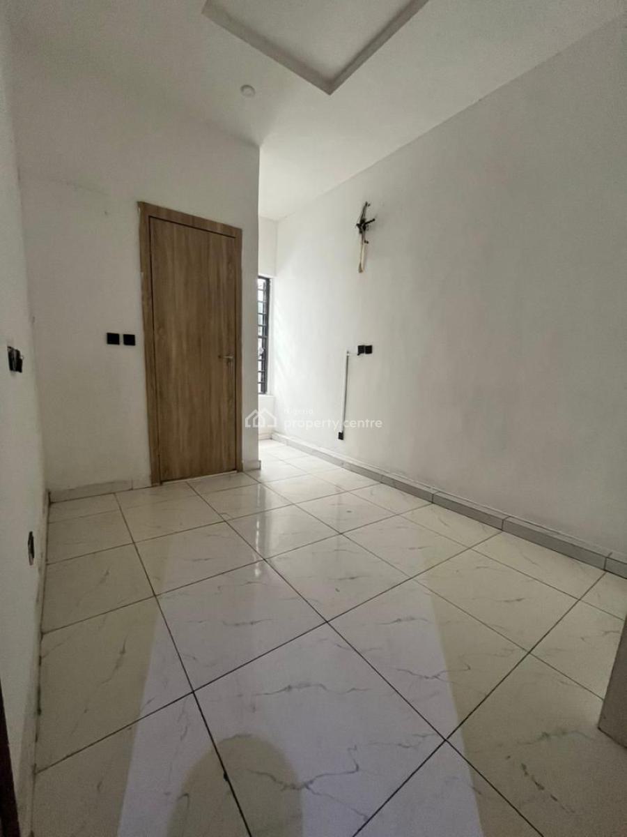 Self Contain, in an Estate By Chevron Toll Gate, Lekki, Lagos, Self Contain (single Rooms) for Rent