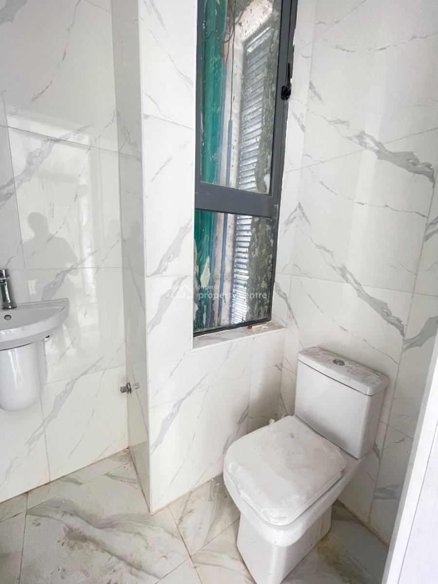 Beautifully Built 2 Bedroom Apartment, Agungi, Lekki, Lagos, Block of Flats for Sale