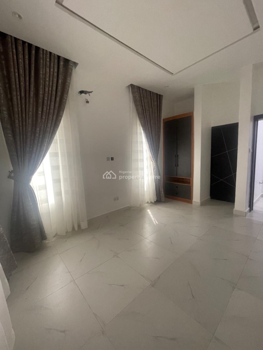 Beautifully Built 2 Bedroom Apartment, Igbo Efon, Lekki, Lagos, Block of Flats for Sale