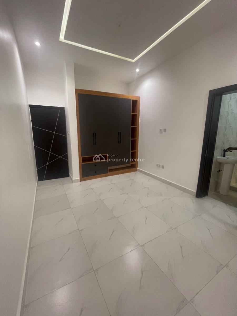 Beautifully Built 2 Bedroom Apartment, Igbo Efon, Lekki, Lagos, Block of Flats for Sale