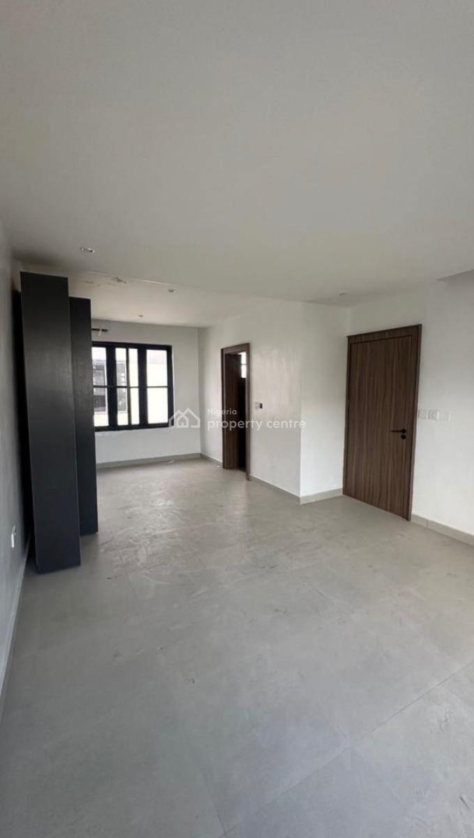 Beautifully Built 3 Bedroom Apartment, Lekki Phase 1, Lekki, Lagos, Block of Flats for Sale