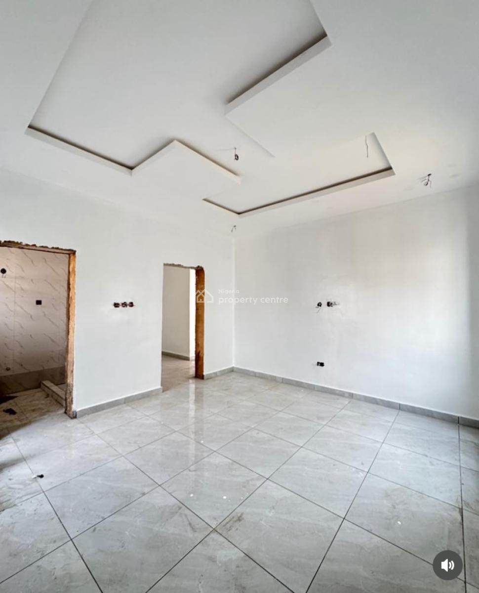 Spaciously Built 3 Bedroom Apartments, Maryland, Lagos, Flat / Apartment for Sale