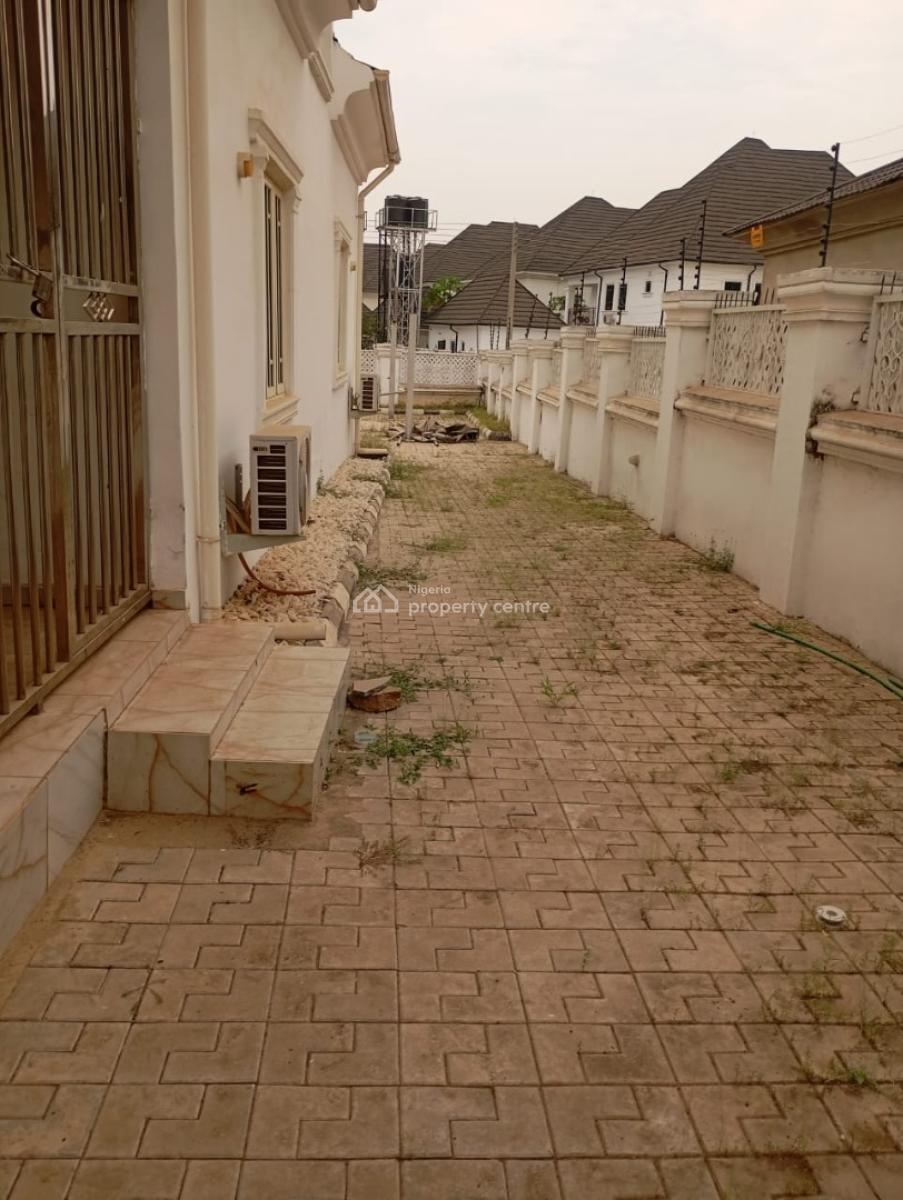 Exotic Fully Detached Four Bedrooms Duplex with Bq, Cluster 4, River Park Estate Airport Road, Lugbe District, Abuja, Detached Duplex for Sale