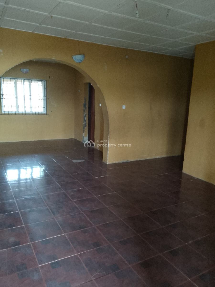 Massive 3 Bedrooms Flat Upstairs, Onosa, Ibeju Lekki, Lagos, Flat / Apartment for Rent