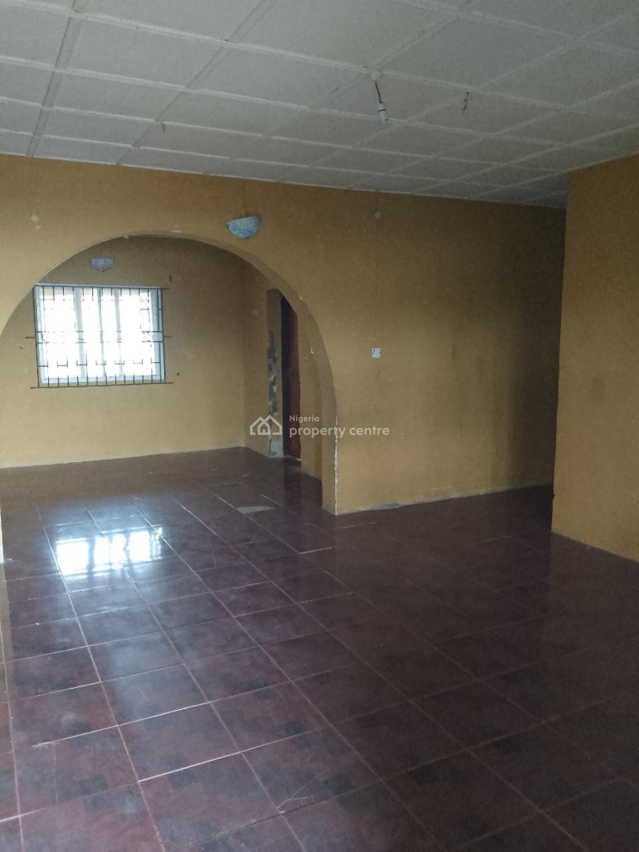 Massive 3 Bedrooms Flat Upstairs, Onosa, Ibeju Lekki, Lagos, Flat / Apartment for Rent