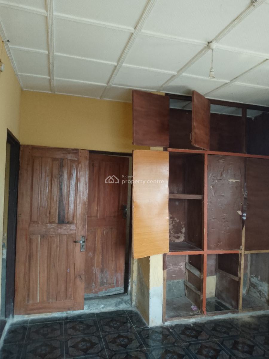 Massive 3 Bedrooms Flat Upstairs, Onosa, Ibeju Lekki, Lagos, Flat / Apartment for Rent