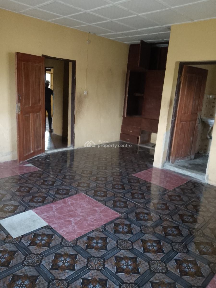 Massive 3 Bedrooms Flat Upstairs, Onosa, Ibeju Lekki, Lagos, Flat / Apartment for Rent