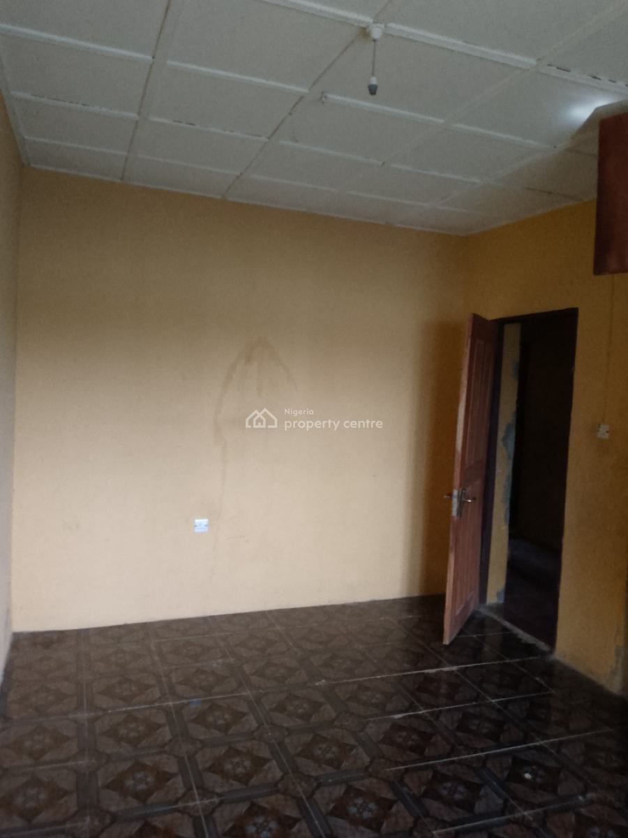 Massive 3 Bedrooms Flat Upstairs, Onosa, Ibeju Lekki, Lagos, Flat / Apartment for Rent