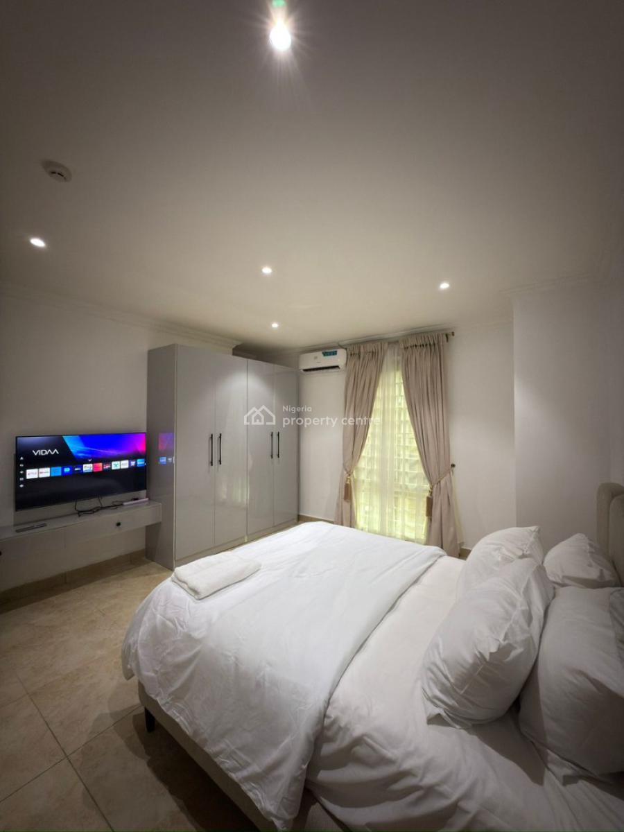3 Bedroom Flat with Bq Pool Gym Elevator and 24hr Power, Ikoyi, Lagos, Flat / Apartment Short Let