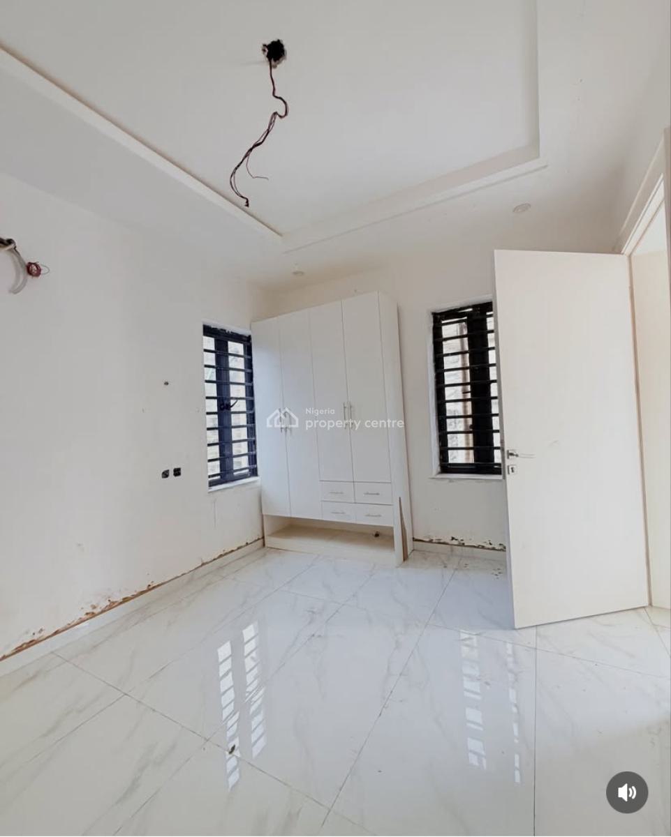 Spaciously Built 5 Bedroom Detached Duplex with a Bq, Surulere, Lagos, Detached Duplex for Sale