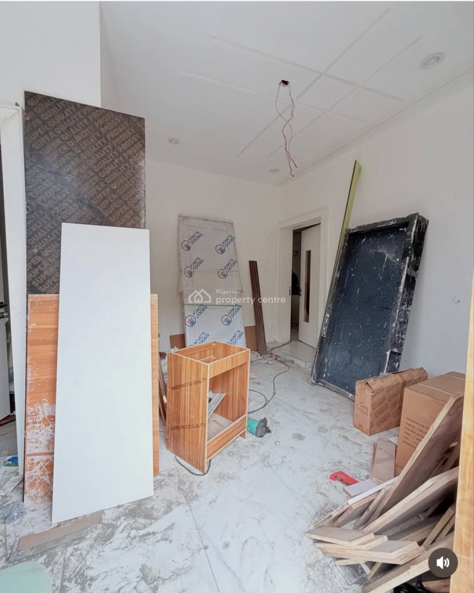 Spaciously Built 5 Bedroom Detached Duplex with a Bq, Surulere, Lagos, Detached Duplex for Sale