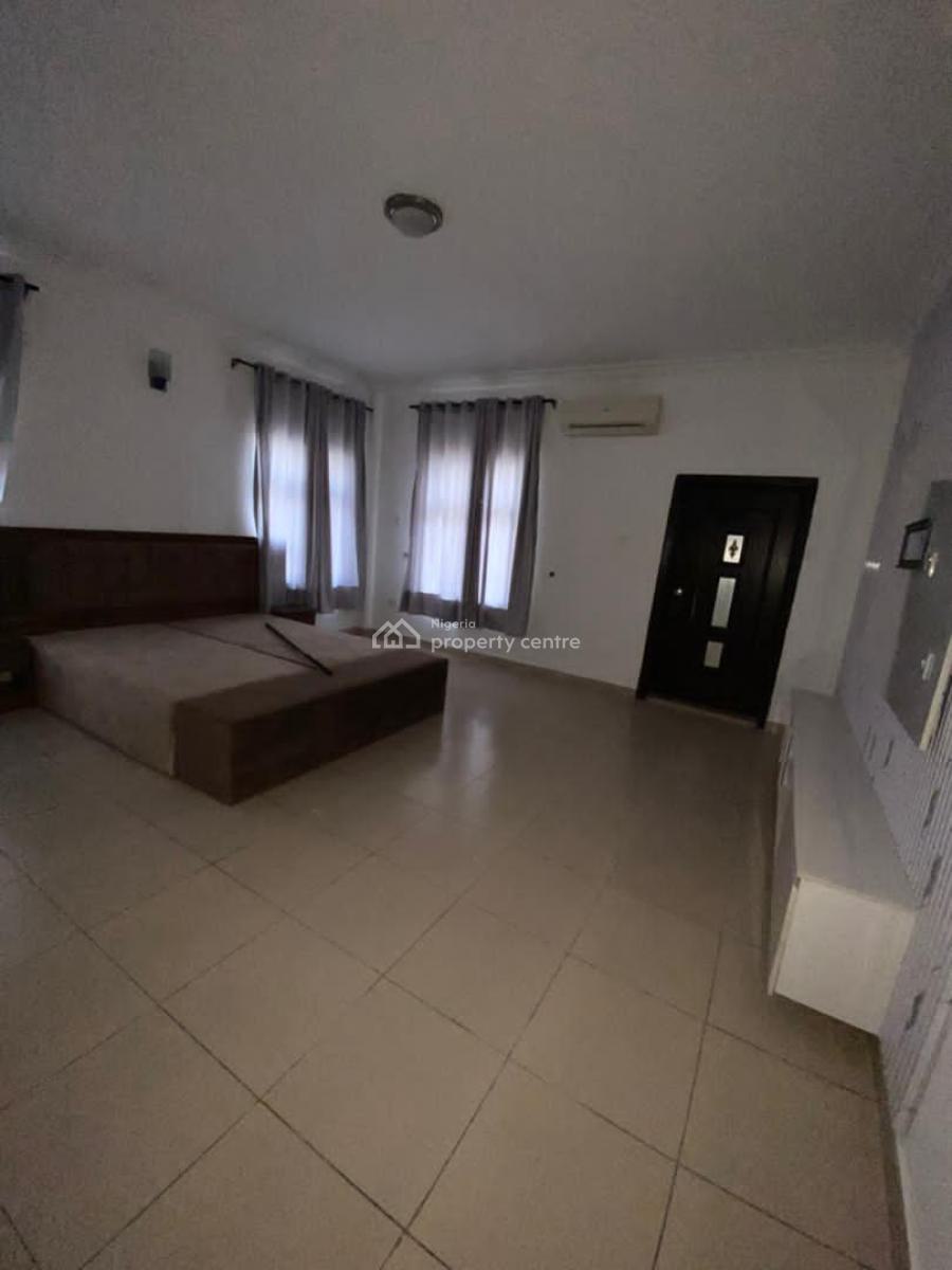 Standard Semi Furnished 3-bedroom Flat with Bq, Dideolu Estate, Victoria Island (vi), Lagos, Flat / Apartment for Rent