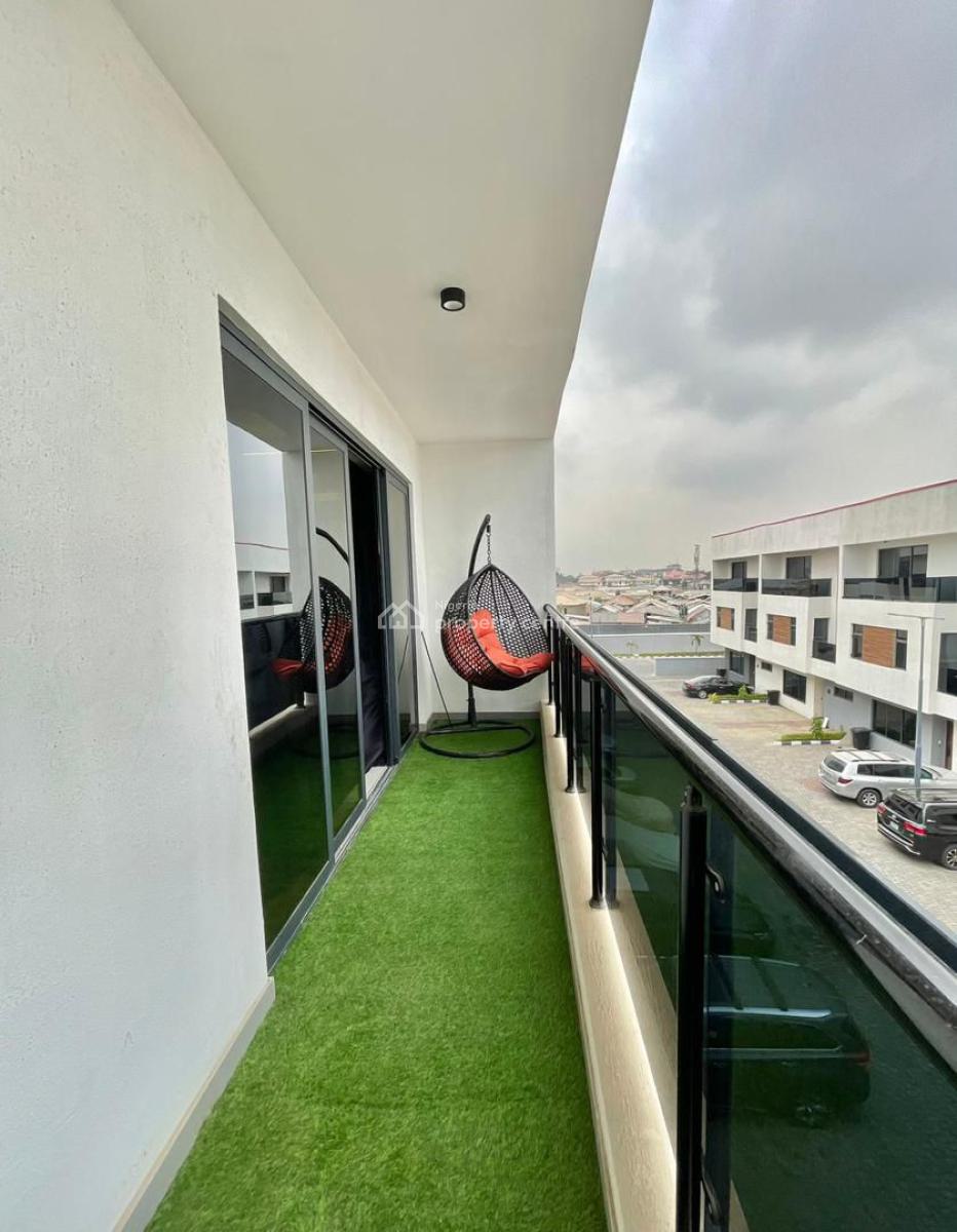 Luxury 3 Bedroom Apartment, Off Admiralty, Lekki Phase 1, Lekki, Lagos, Flat / Apartment Short Let