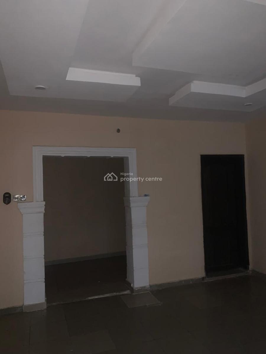 Standard Twin Flat of 2 Bedroom Each with Excellent Facilities, All Saint College Road, Adukanle, Apata, Apata, Ibadan, Oyo, Block of Flats for Sale