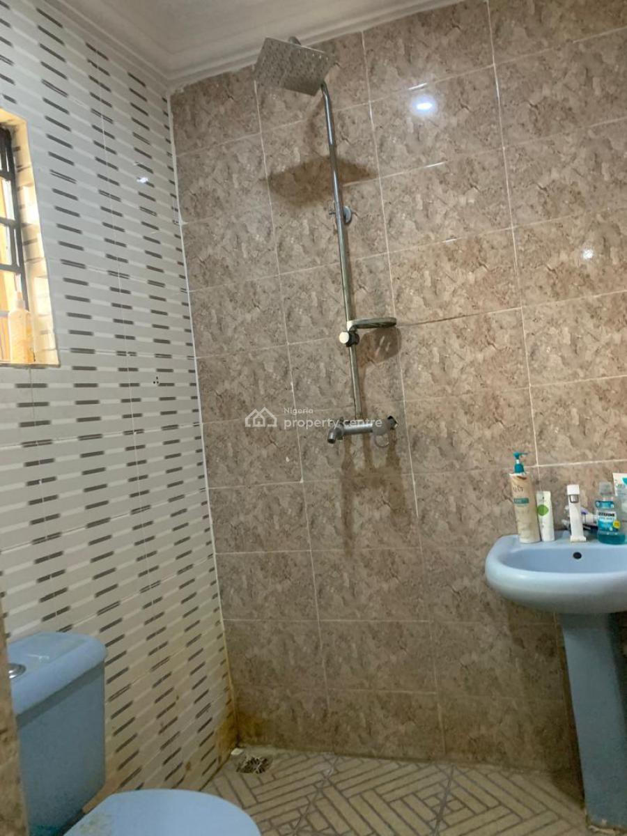 Standard Twin Flat of 2 Bedroom Each with Excellent Facilities, All Saint College Road, Adukanle, Apata, Apata, Ibadan, Oyo, Block of Flats for Sale