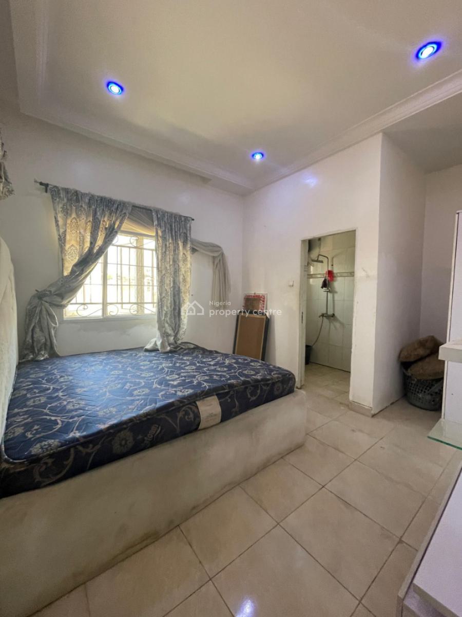 Massive Self Contain Apartment, 6th Avenue, Gwarinpa, Abuja, Flat / Apartment for Rent