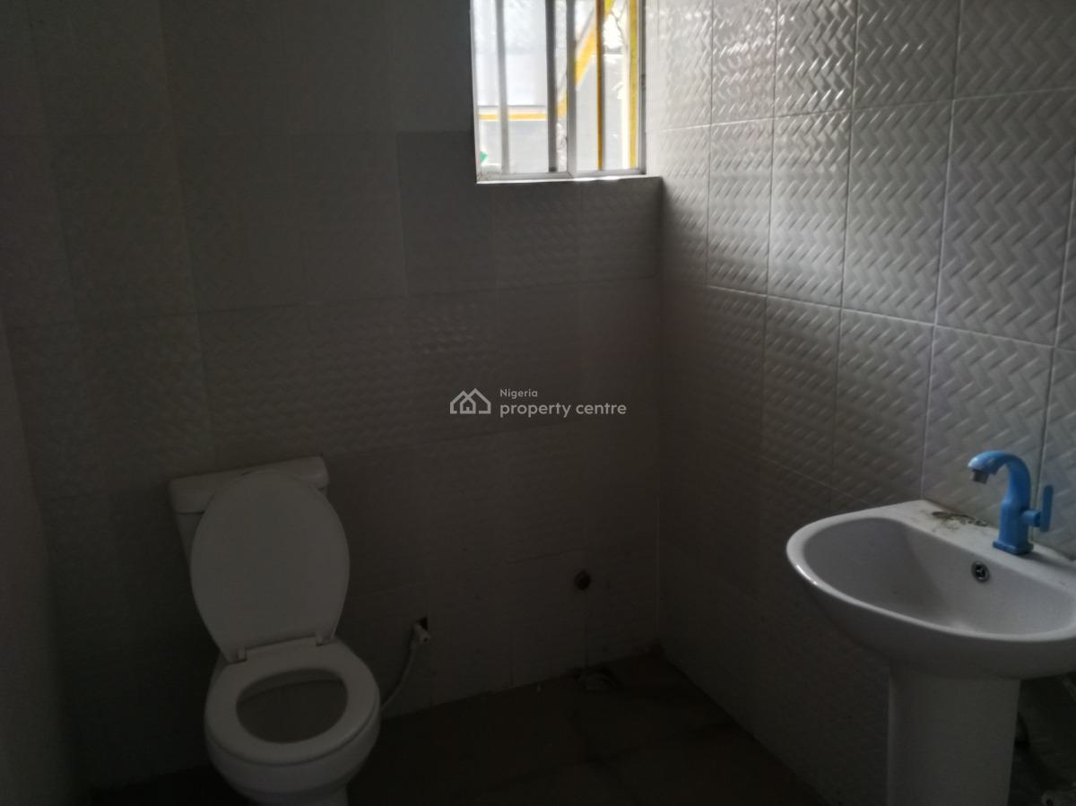 Relatively New 2 Bedroom Apartment, Close to Meridian Park, Awoyaya, Ibeju Lekki, Lagos, Flat / Apartment for Rent