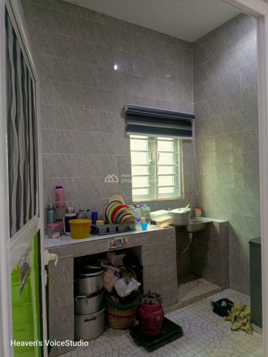 Giveaway Price 3 Bedroom Flat Bungalow, Egbeda, Alimosho, Lagos, Detached Bungalow for Sale