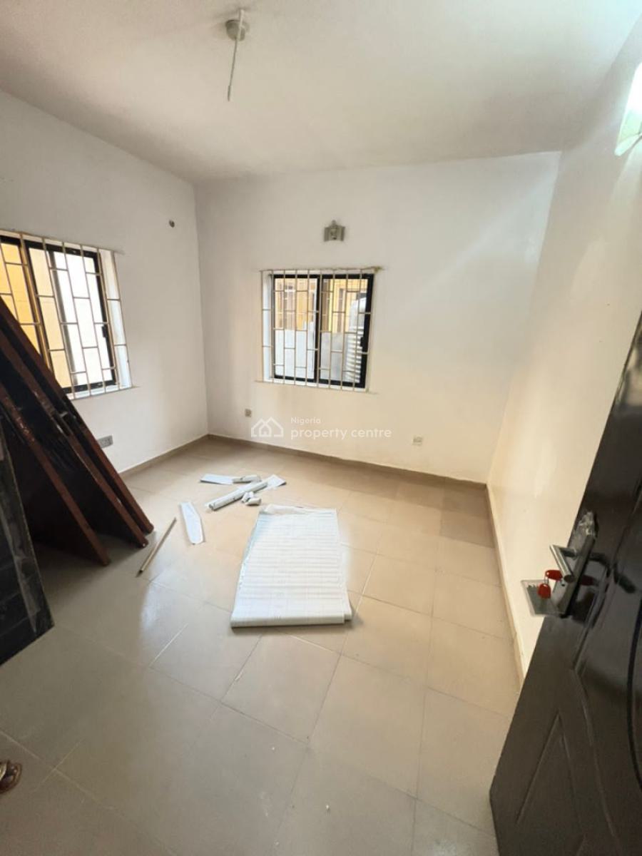 Well Spacious 1 Bedroom Flat with Excellent Facilities, Lekki Phase 1, Lekki, Lagos, Mini Flat (room and Parlour) for Rent