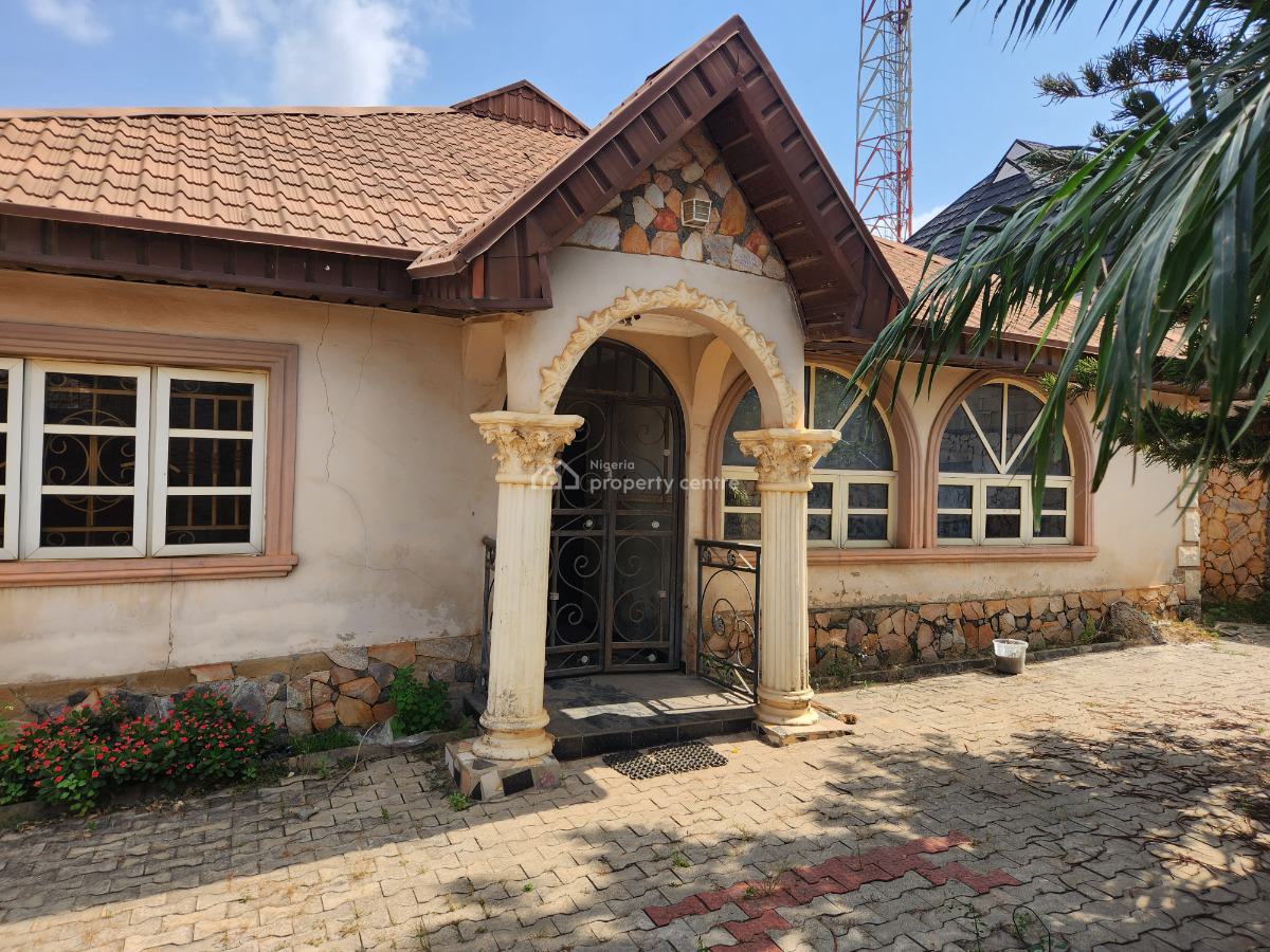 Strategic 3 Bedroom Bungalow with a Bq Near The Road, Olusoji Avenue Near Akala Express, Oluyole Extension Ibadan, Ibadan, Oyo, Detached Bungalow for Sale